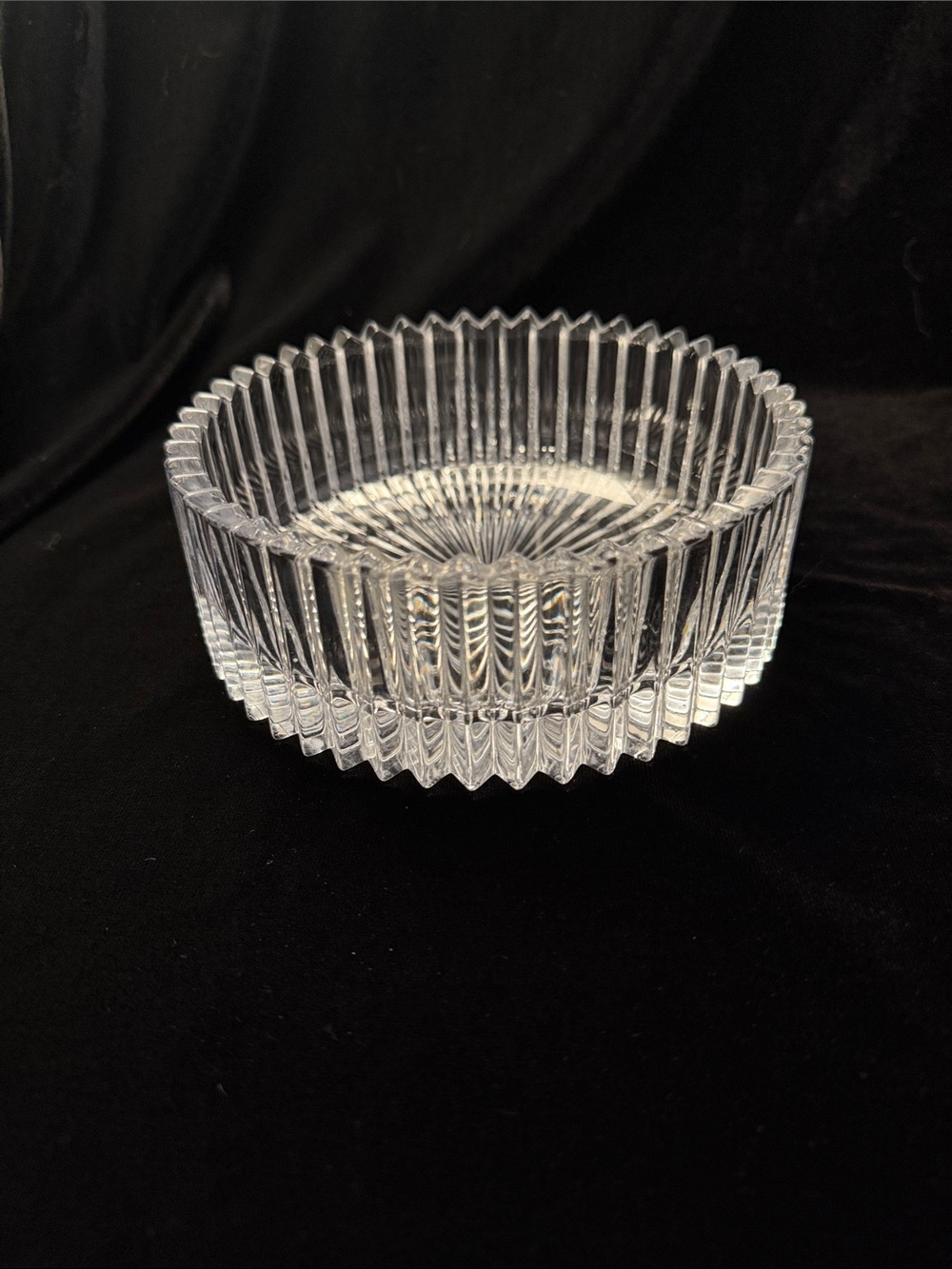 Mikasa Fire Dimension Clear Glass Ribbed 6” Serving Bowl